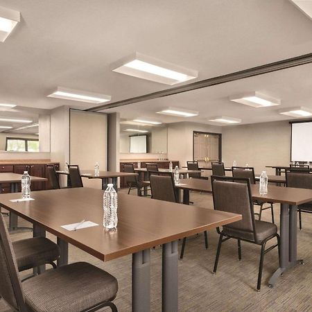 Country Inn & Suites By Radisson, Pella, Ia מראה חיצוני תמונה