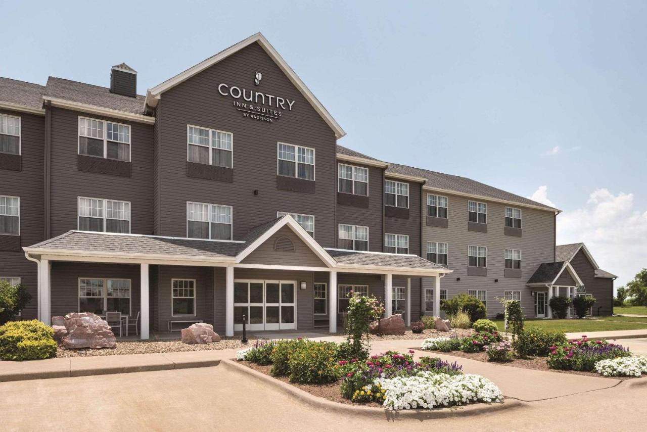 Country Inn & Suites By Radisson, Pella, Ia מראה חיצוני תמונה