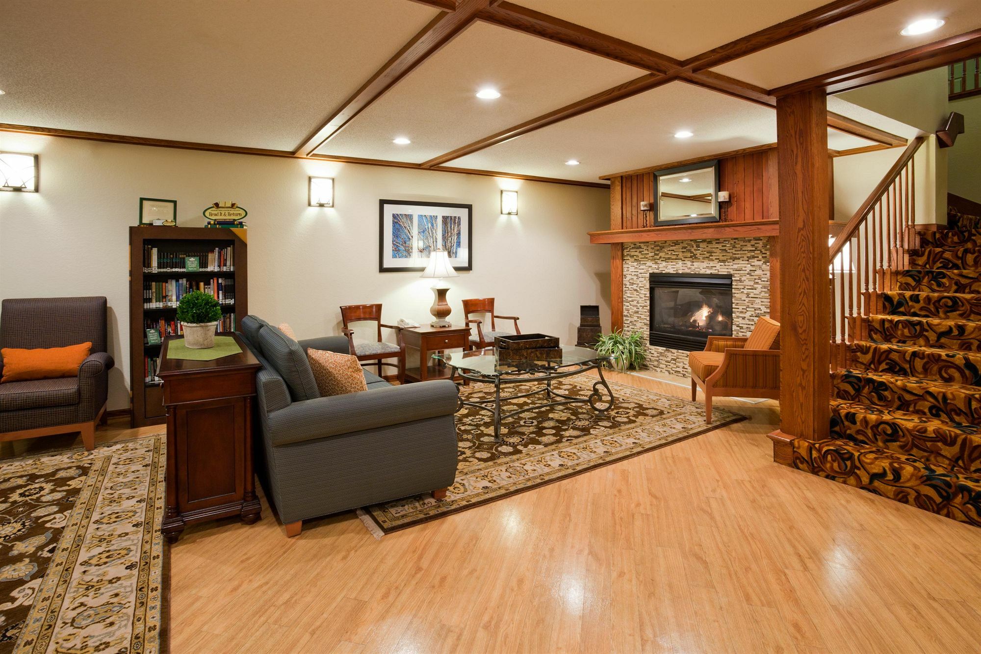 Country Inn & Suites By Radisson, Pella, Ia מראה חיצוני תמונה