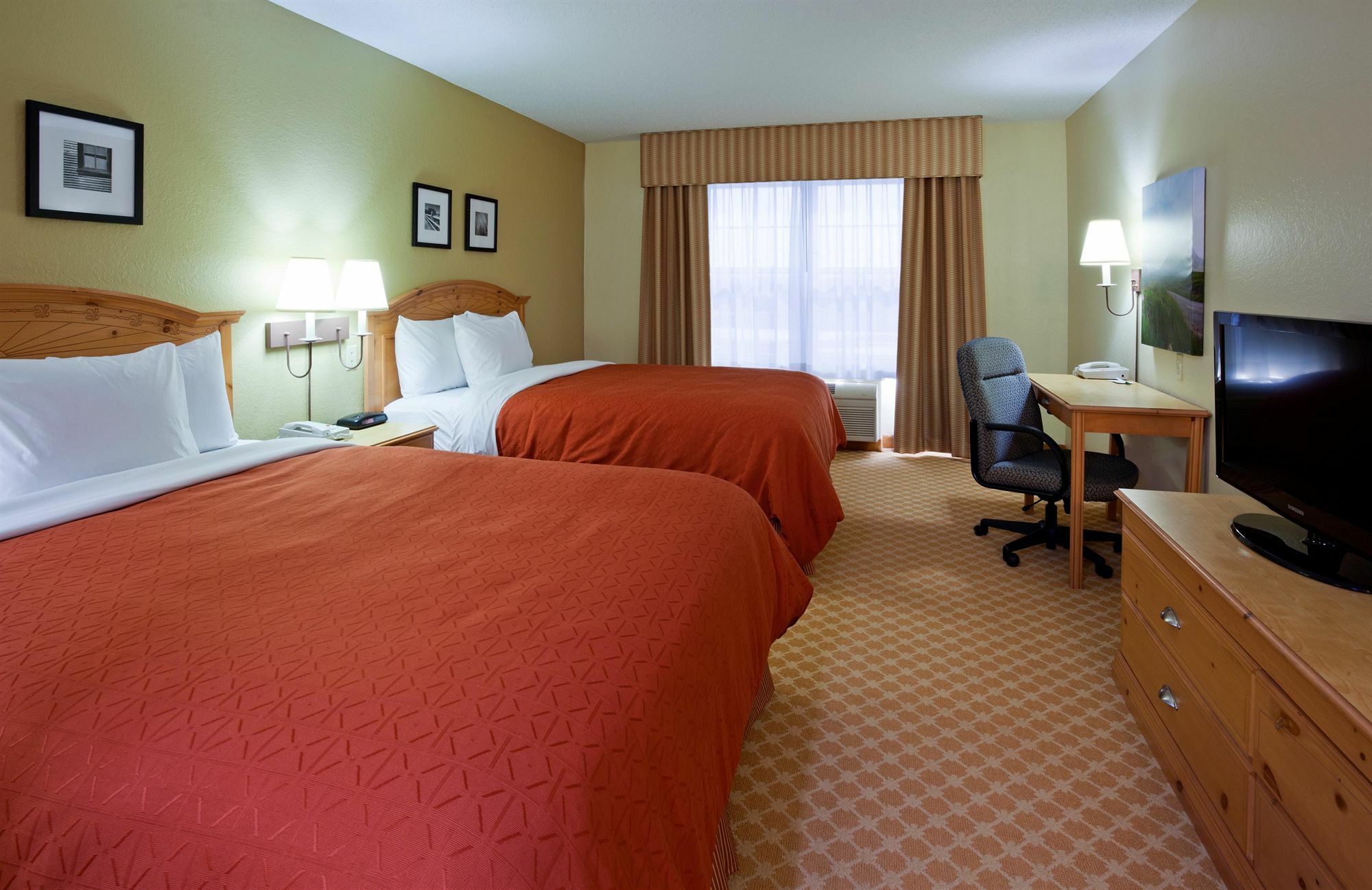 Country Inn & Suites By Radisson, Pella, Ia מראה חיצוני תמונה